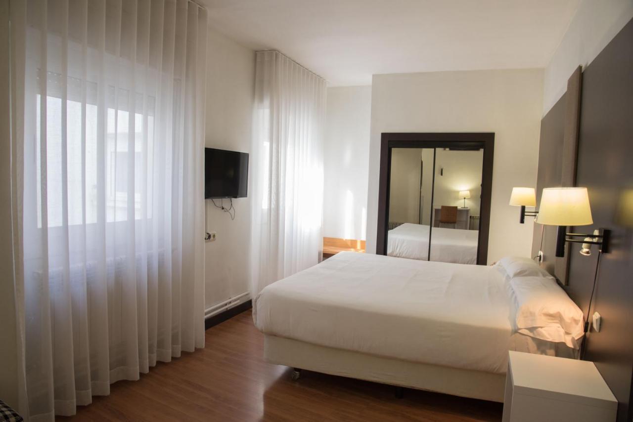 Hotel Delta Tudela Kültér fotó